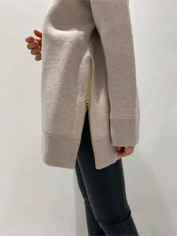 BEIGE， R.A コーディネート画像