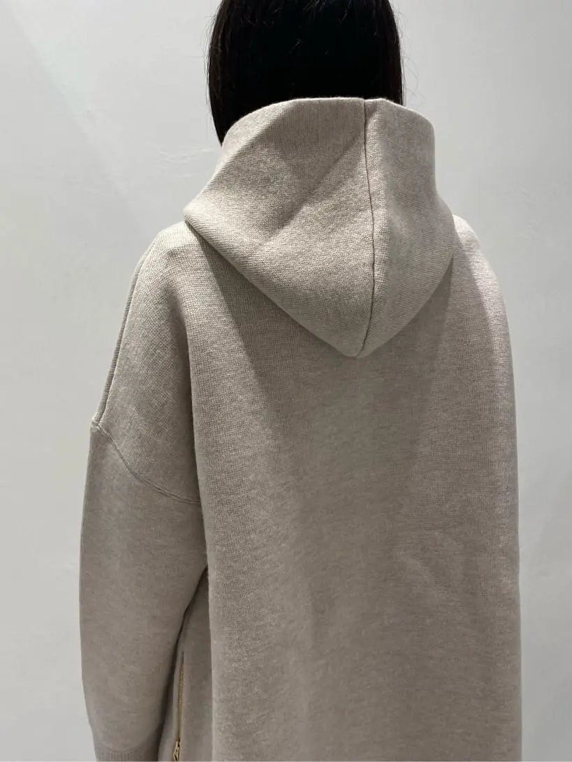 BEIGE， R.A コーディネート画像