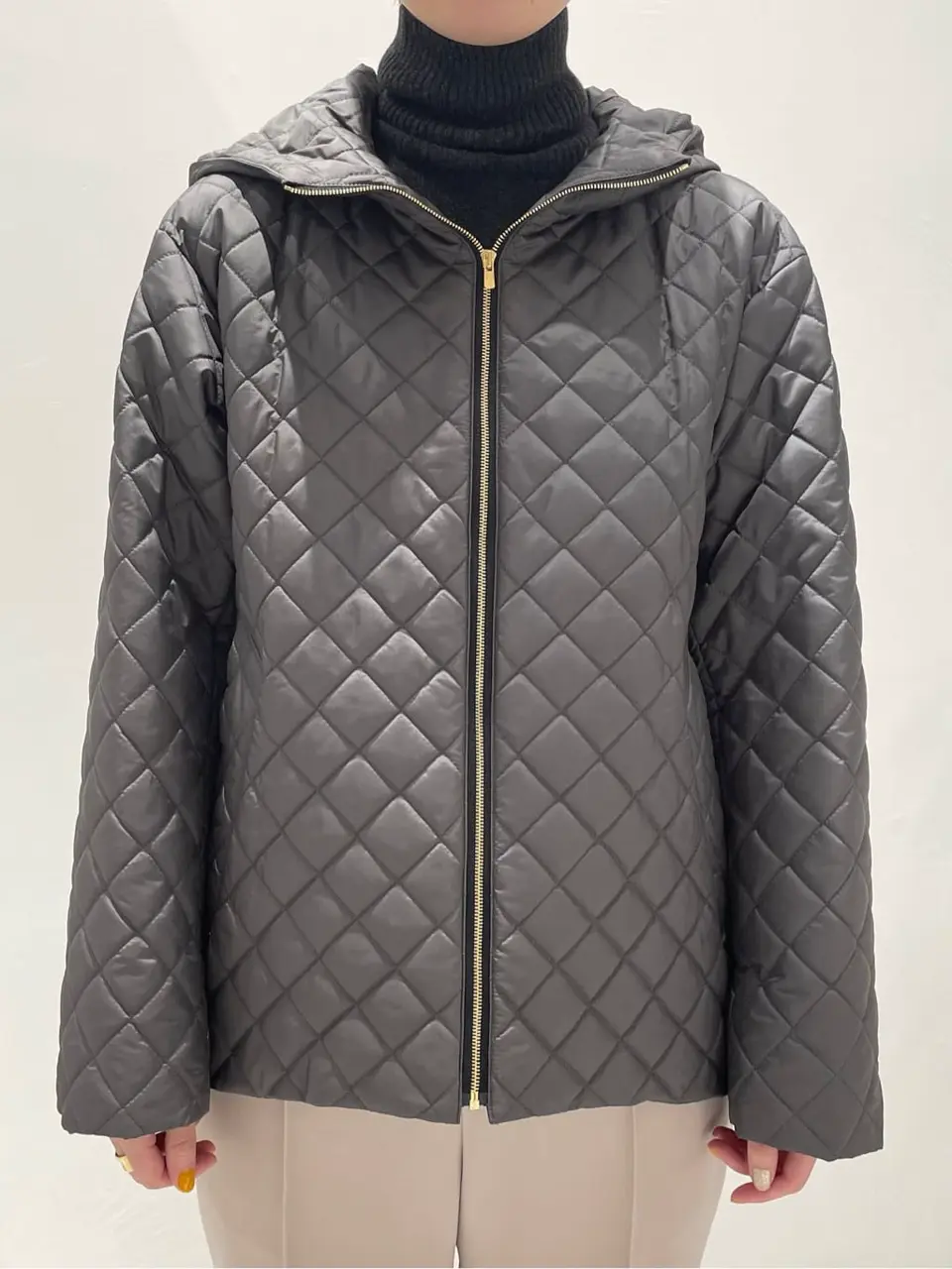 BEIGE， 小泉 コーディネート画像