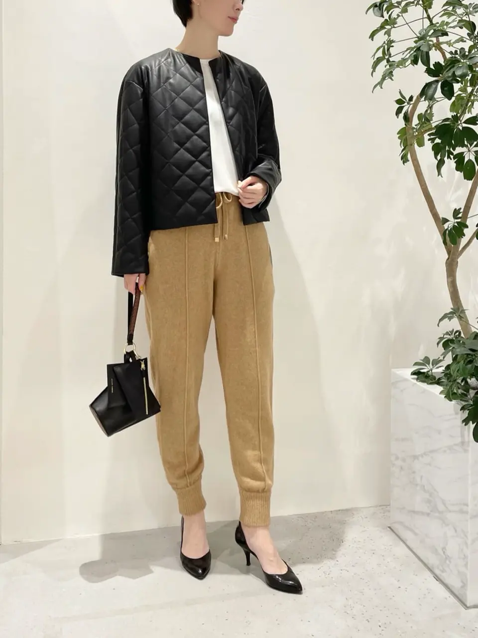 BEIGE， 小泉 コーディネート画像