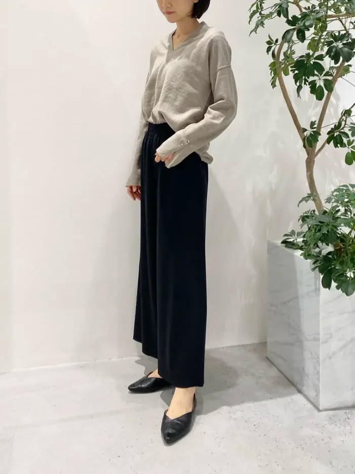 BEIGE， R.A コーディネート画像