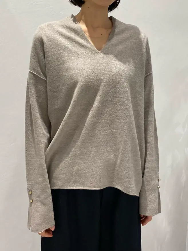 BEIGE， R.A コーディネート画像