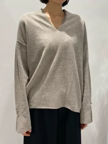 BEIGE， R.A コーディネート画像