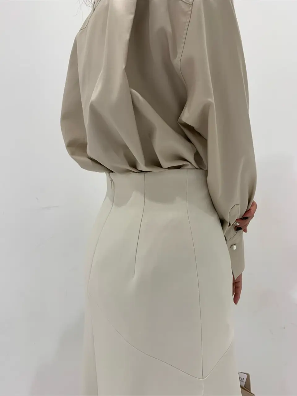 BEIGE， アライ コーディネート画像