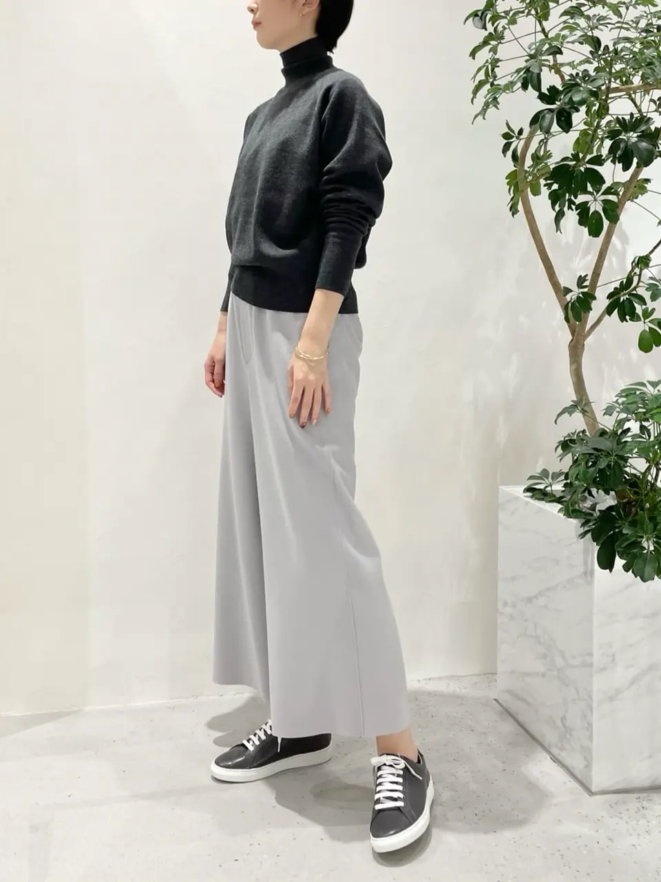 BEIGE， 小泉 コーディネート画像