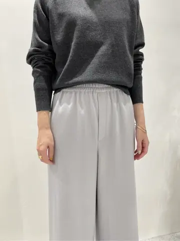 BEIGE， 小泉 コーディネート画像