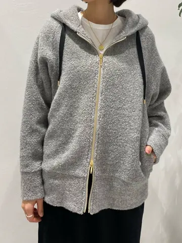 BEIGE， R.A コーディネート画像