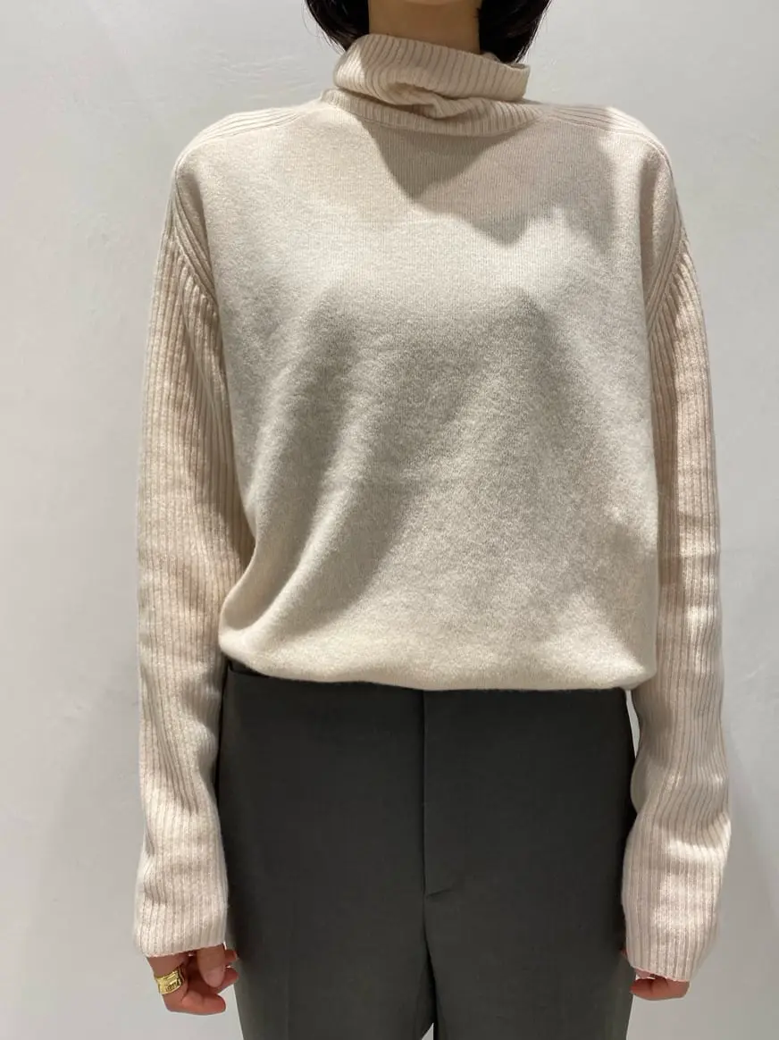 BEIGE， R.A コーディネート画像