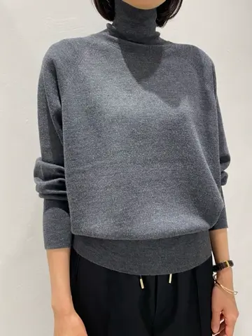 BEIGE， R.A コーディネート画像