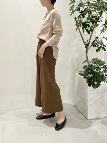 BEIGE， 小泉 コーディネート画像
