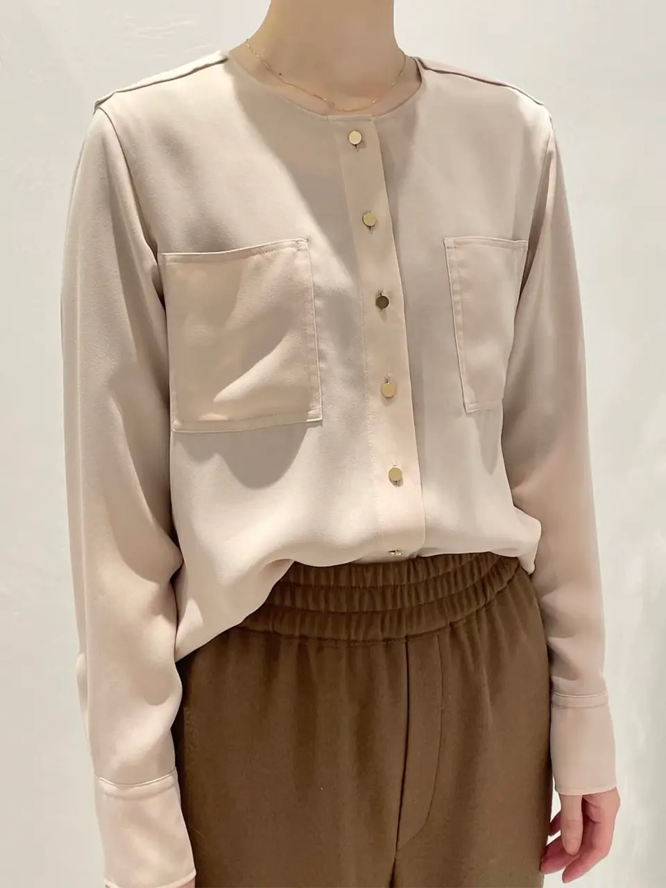 BEIGE， 小泉 コーディネート画像