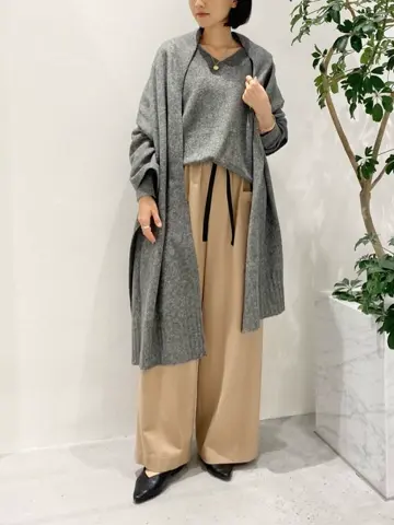 BEIGE， R.A コーディネート画像