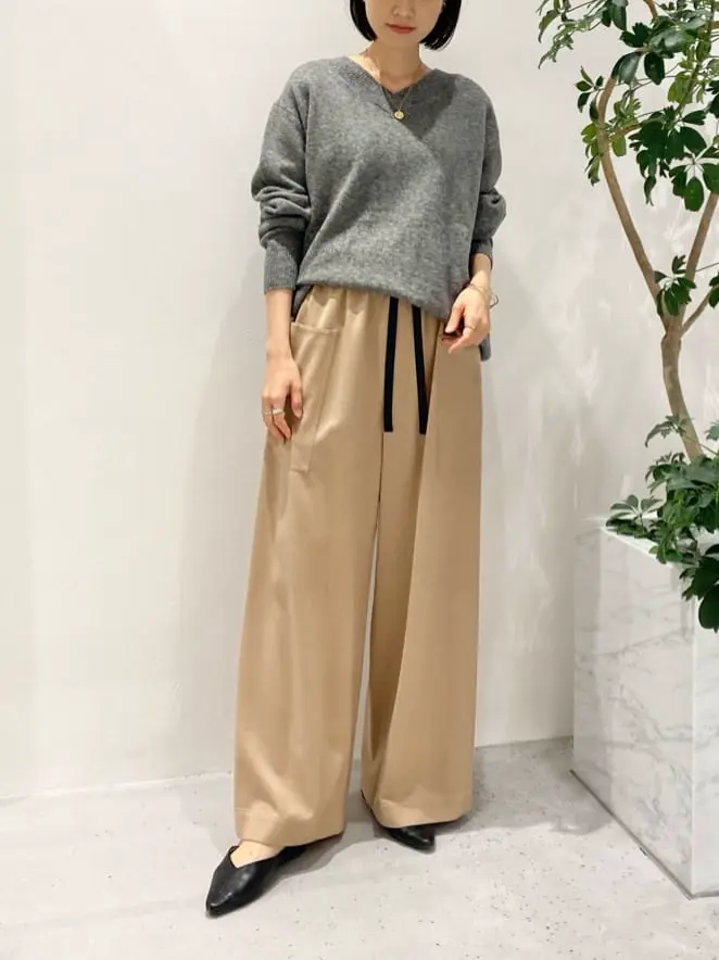 BEIGE， R.A コーディネート画像