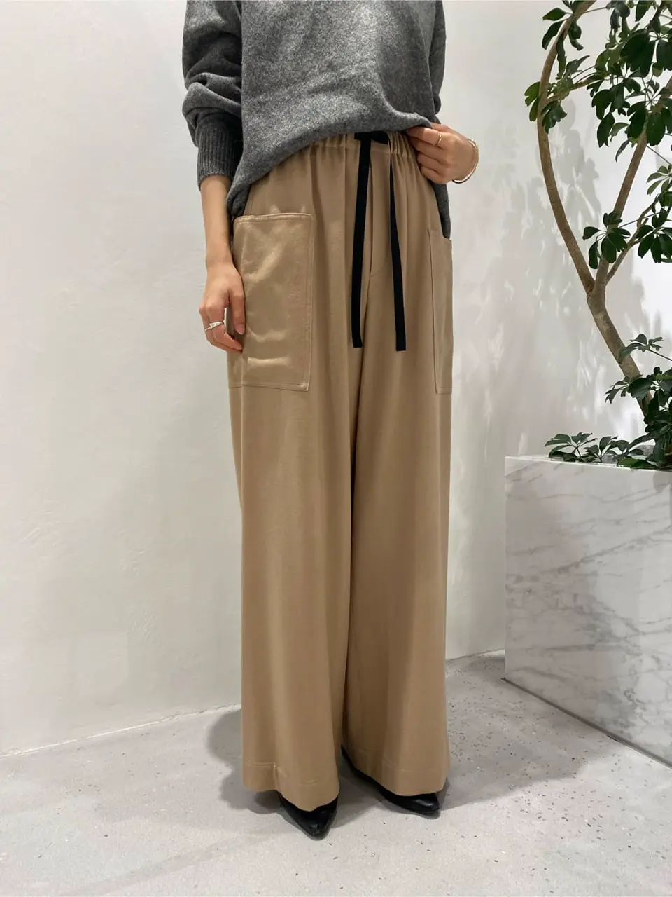 BEIGE， R.A コーディネート画像