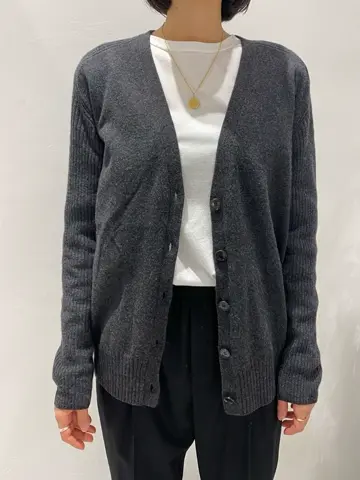 BEIGE， R.A コーディネート画像