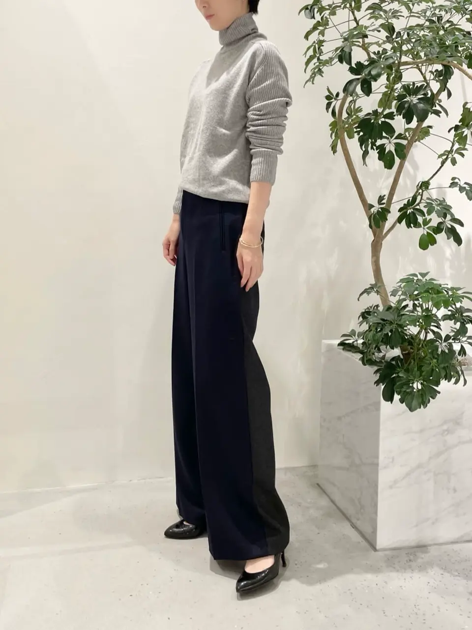 BEIGE， 小泉 コーディネート画像