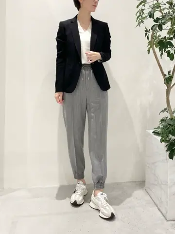 BEIGE， 小泉 コーディネート画像