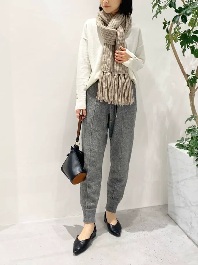 BEIGE， R.A コーディネート画像