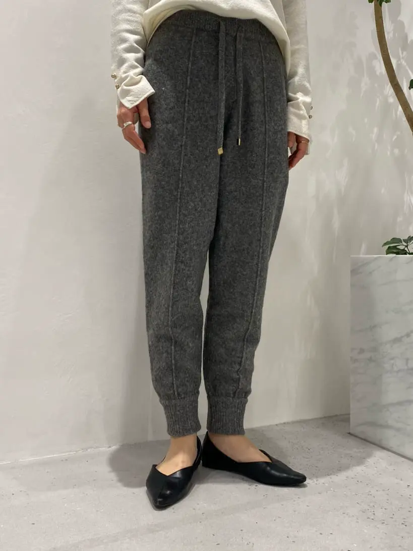 BEIGE， R.A コーディネート画像