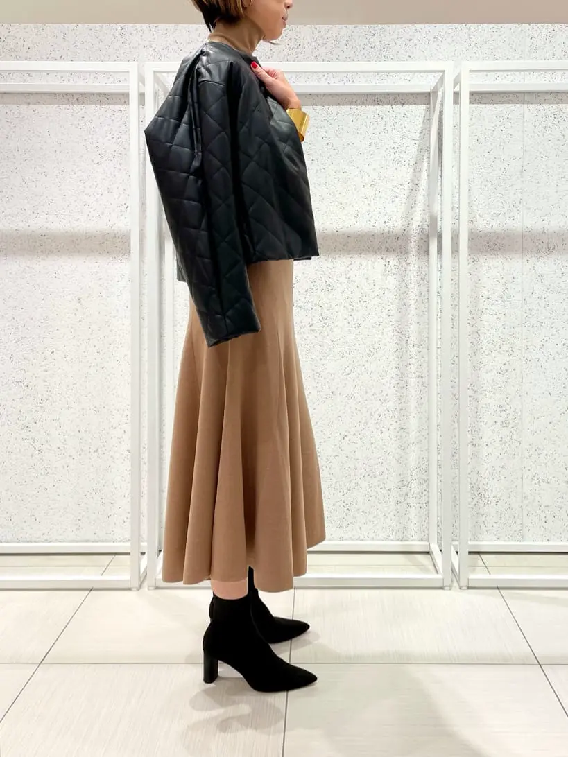 BEIGE， 柴田 コーディネート画像