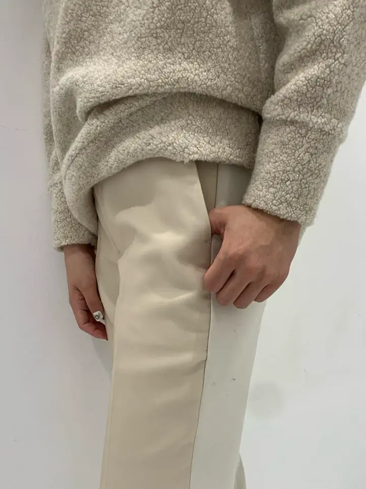 BEIGE， アライ コーディネート画像