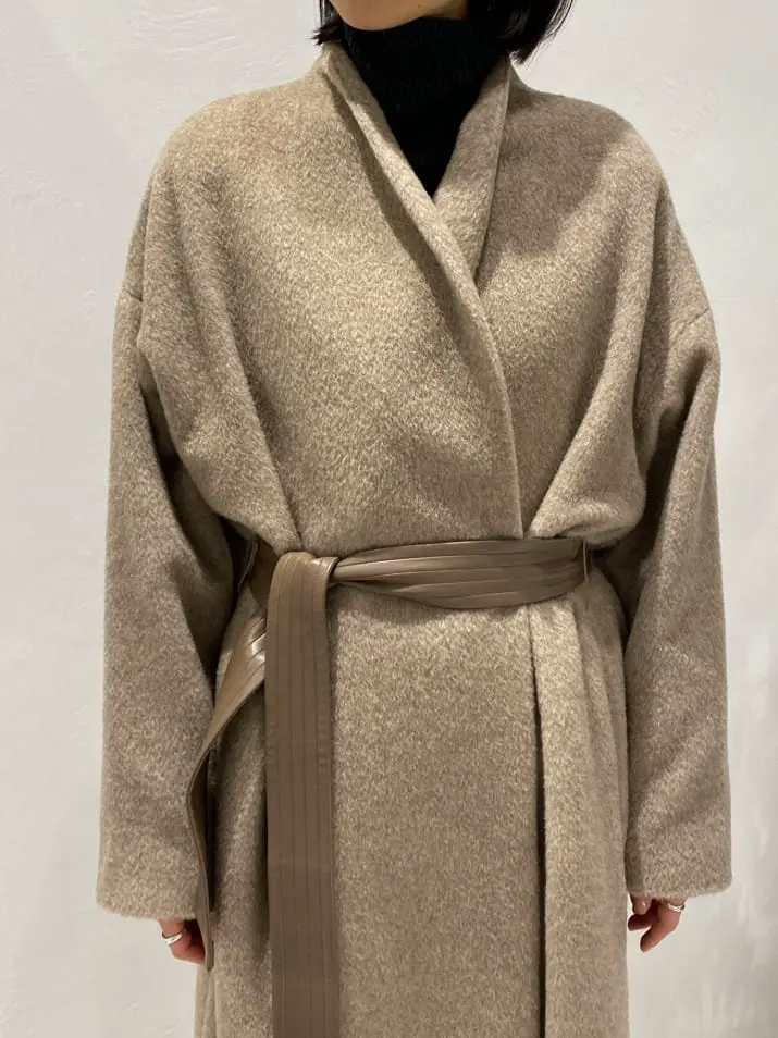 BEIGE， R.A コーディネート画像