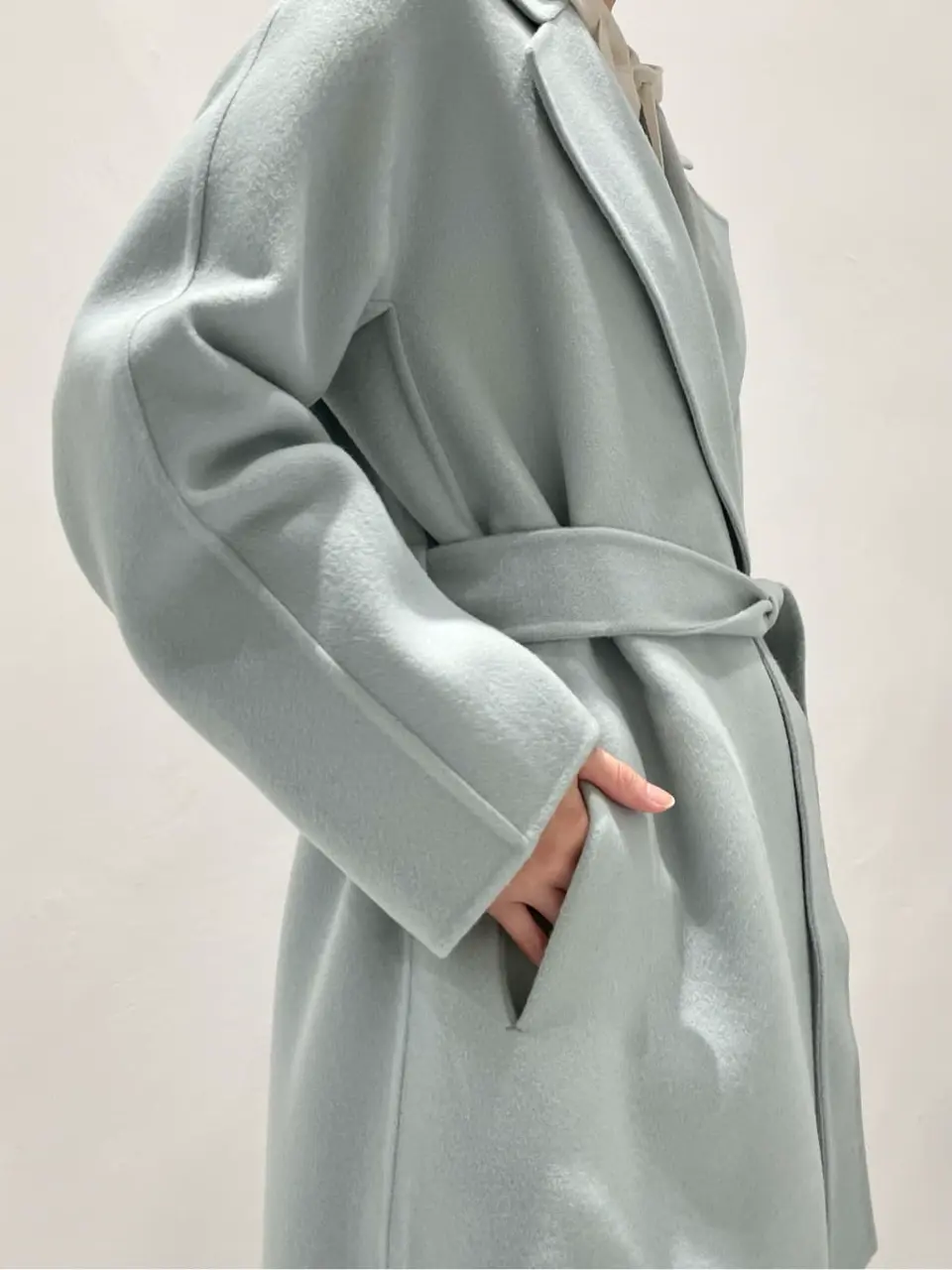 BEIGE， 小泉 コーディネート画像