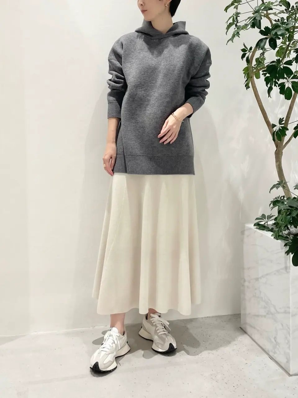 BEIGE， 小泉 コーディネート画像