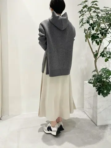 BEIGE， 小泉 コーディネート画像