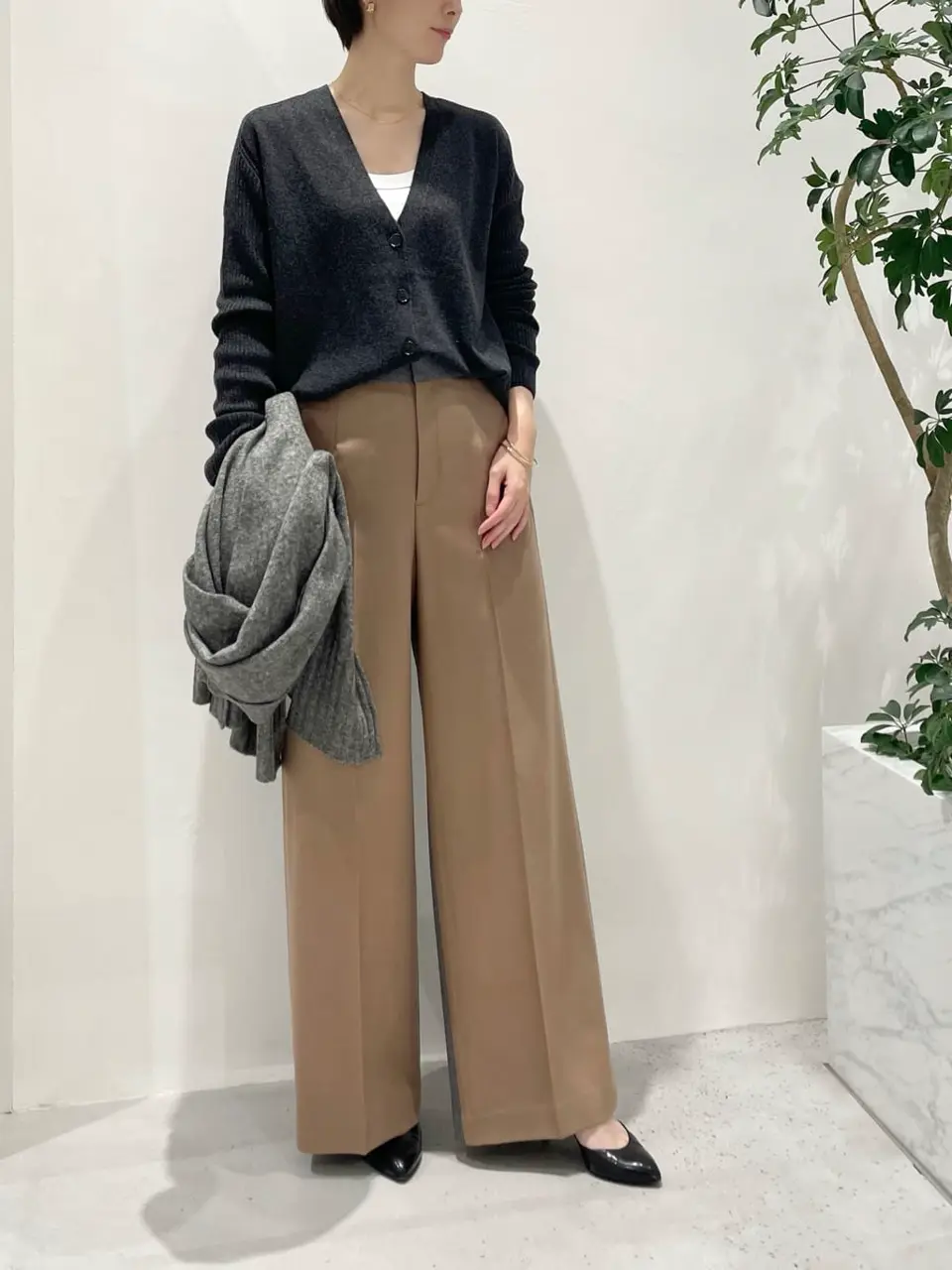 BEIGE， 小泉 コーディネート画像