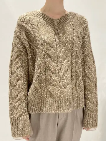 BEIGE， 小泉 コーディネート画像