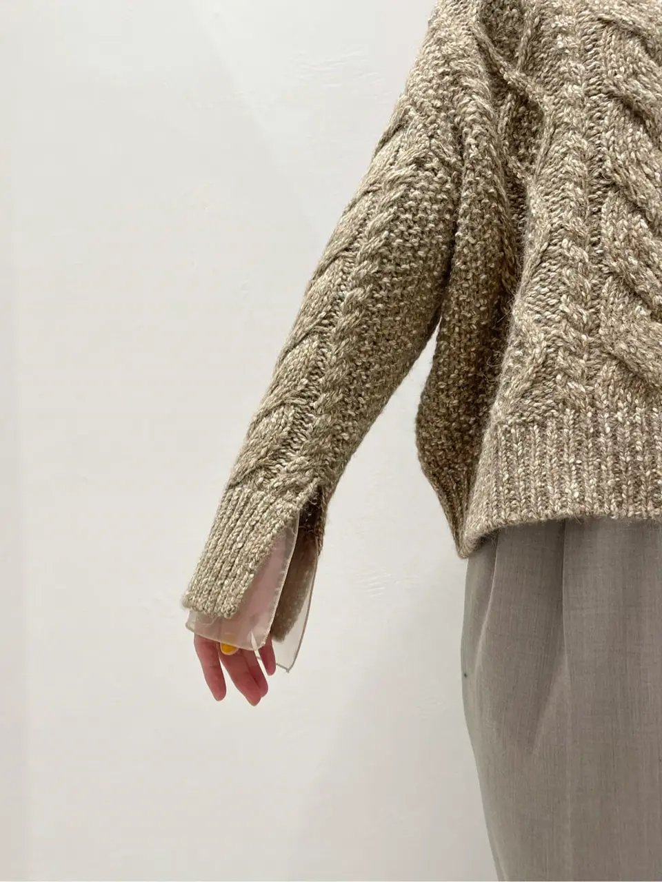 BEIGE， 小泉 コーディネート画像