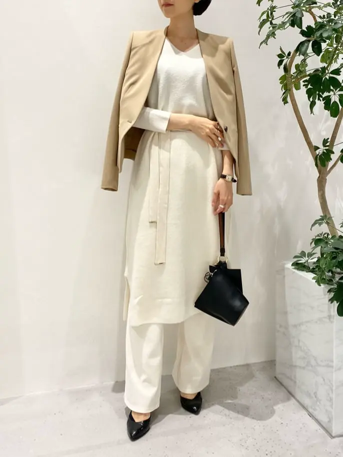 BEIGE， R.A コーディネート画像