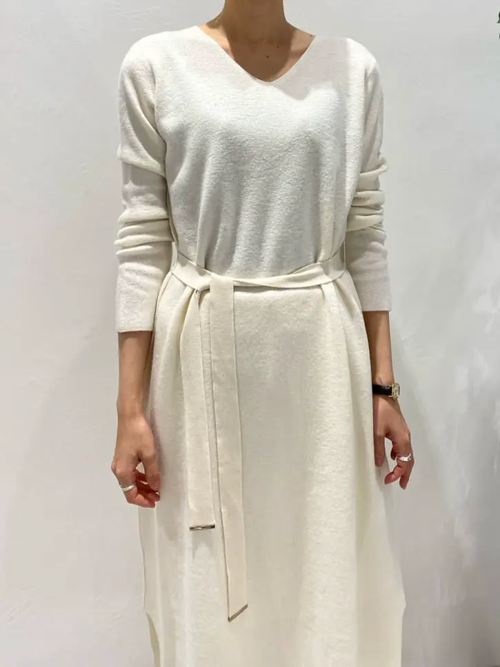 BEIGE， R.A コーディネート画像