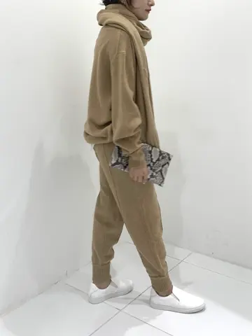 BEIGE， アライ コーディネート画像