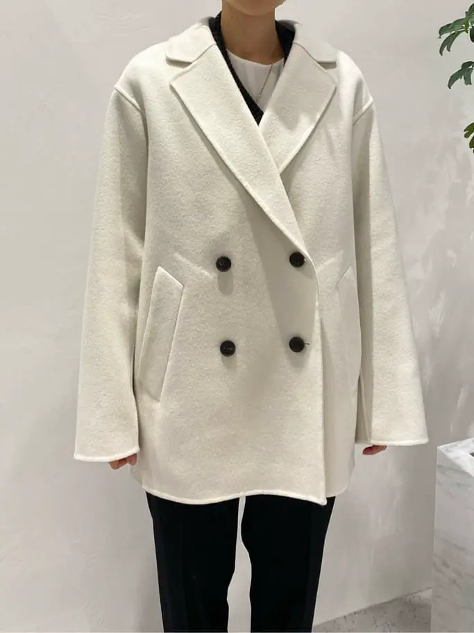 BEIGE， R.A コーディネート画像