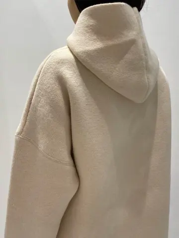 BEIGE， R.A コーディネート画像