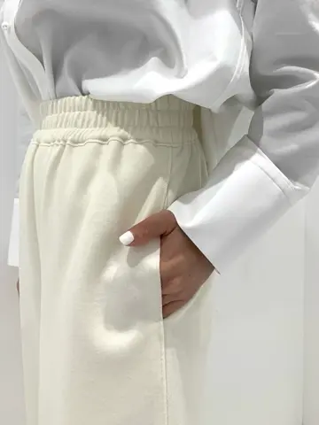 BEIGE， アライ コーディネート画像