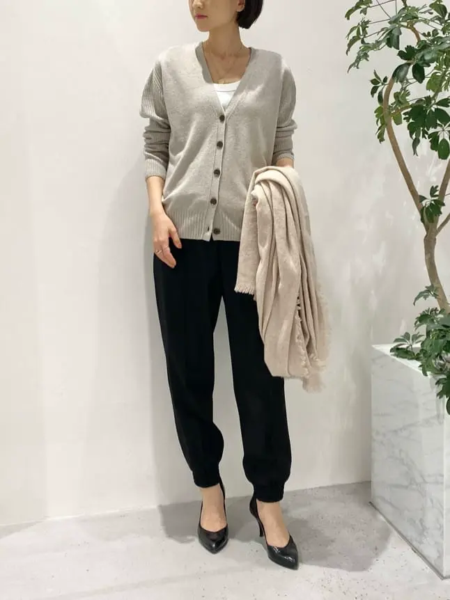 BEIGE， R.A コーディネート画像