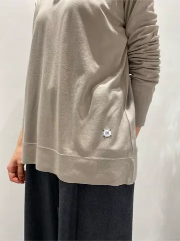 BEIGE， R.A コーディネート画像