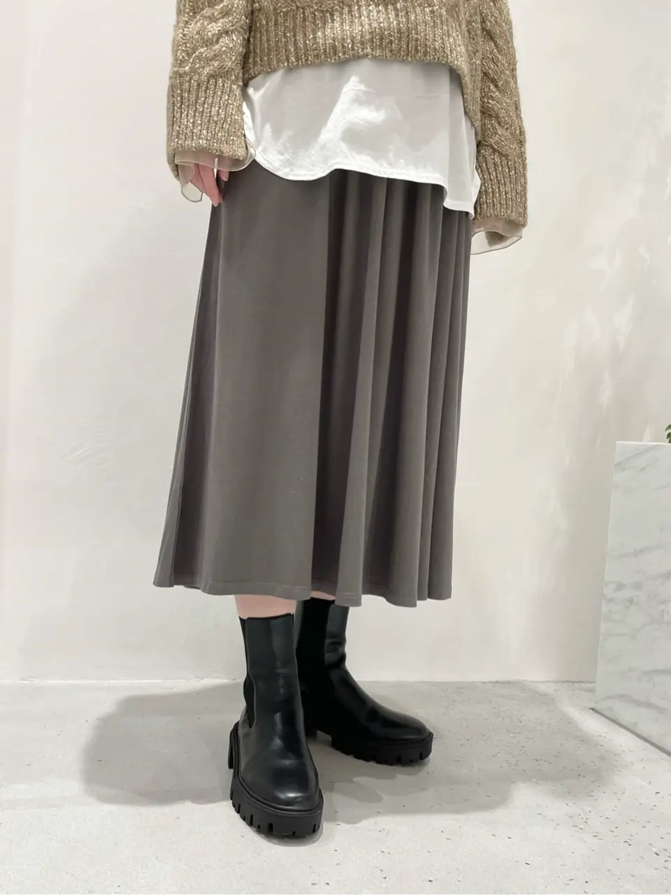 BEIGE， 小泉 コーディネート画像
