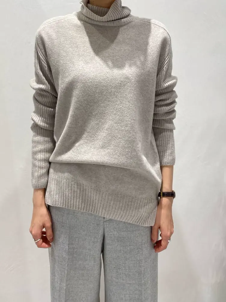 BEIGE， R.A コーディネート画像