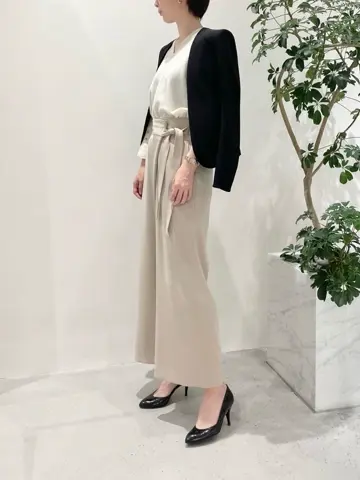 BEIGE， 小泉 コーディネート画像