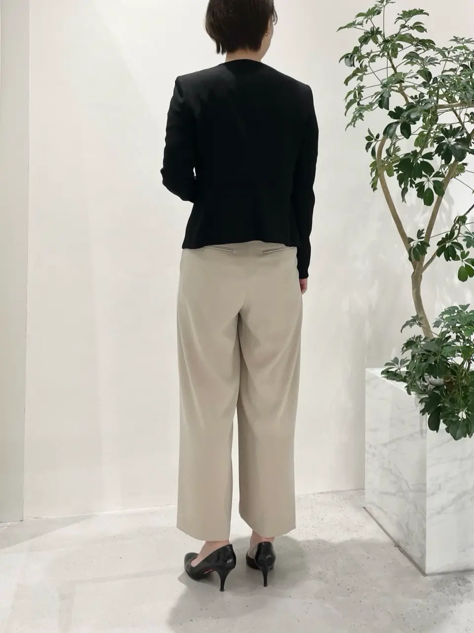 BEIGE， 小泉 コーディネート画像