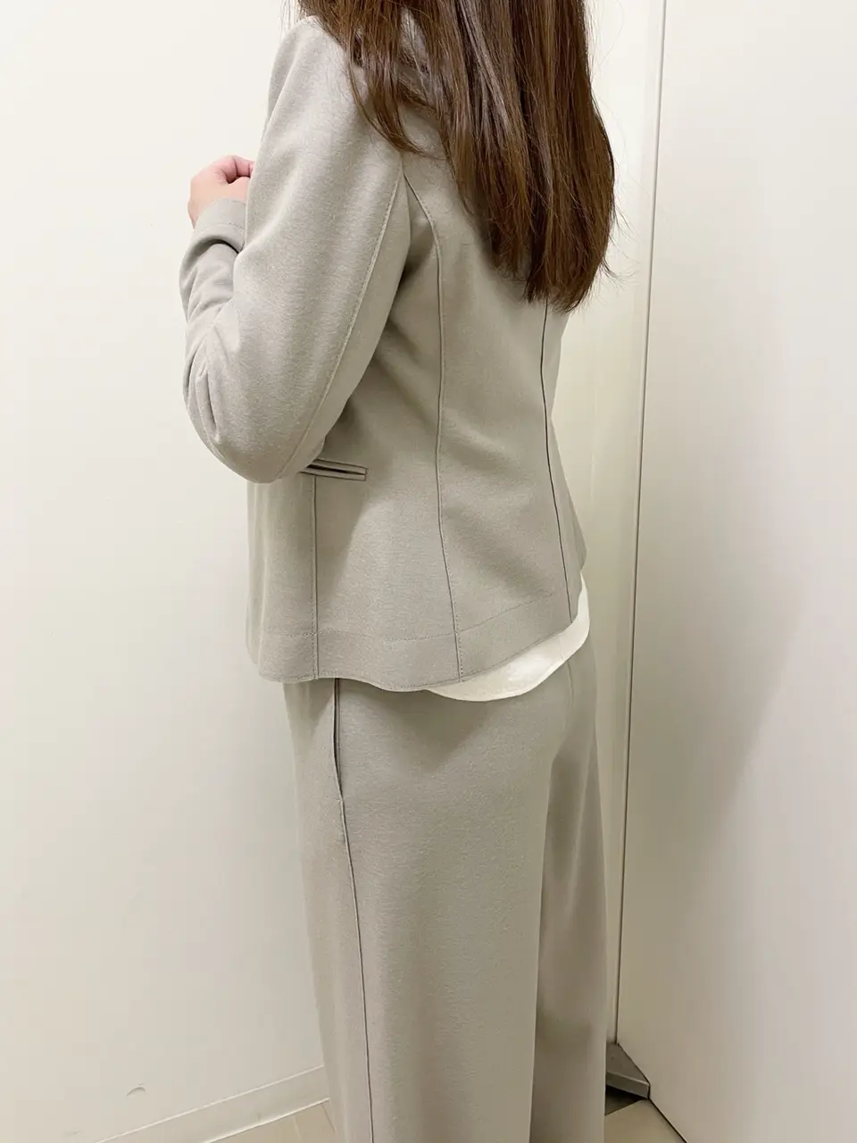 BEIGE， スタッフ コーディネート画像