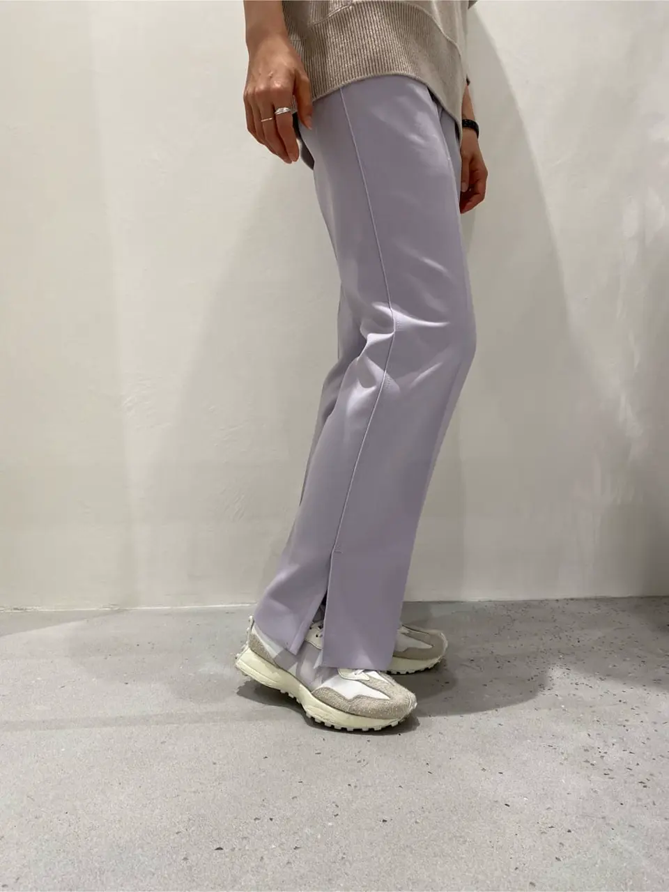 BEIGE， R.A コーディネート画像