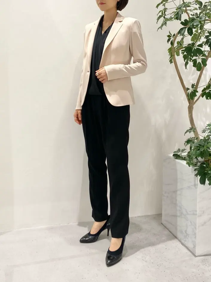 BEIGE， R.A コーディネート画像