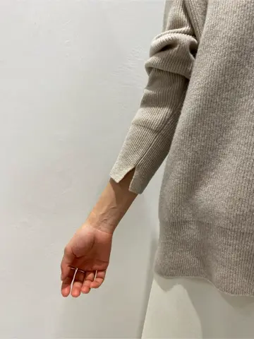 BEIGE， R.A コーディネート画像