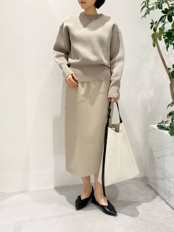 BEIGE， R.A コーディネート画像