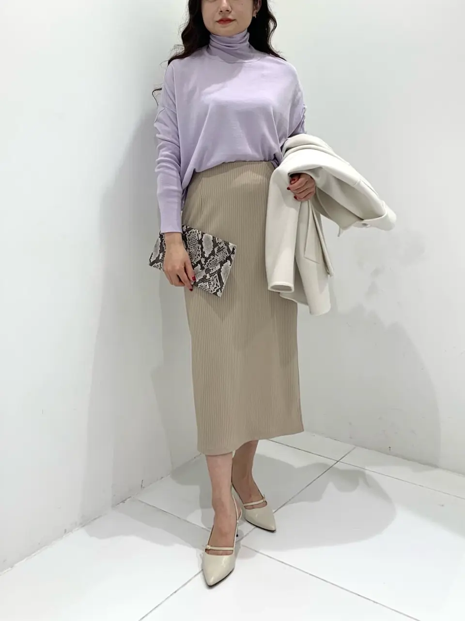 BEIGE， アライ コーディネート画像